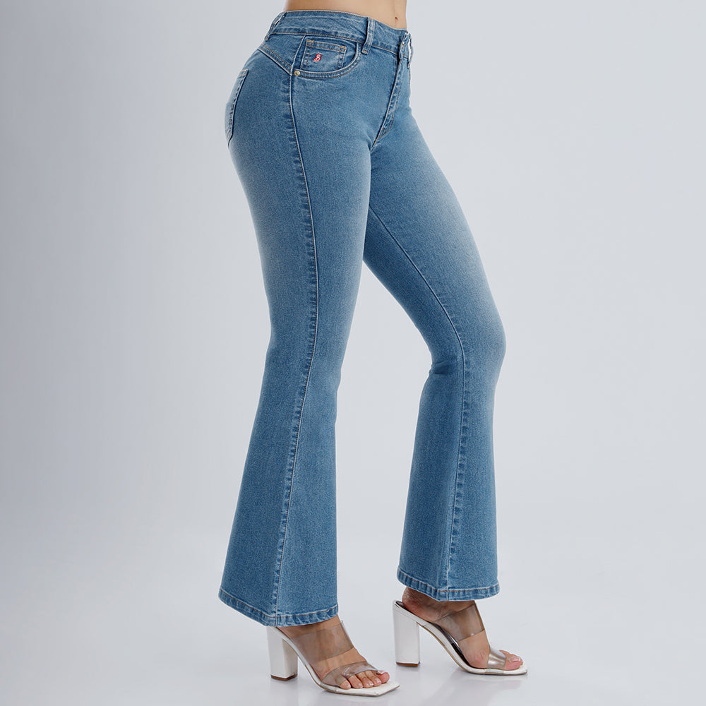 Jean Flare Cintura Diamante